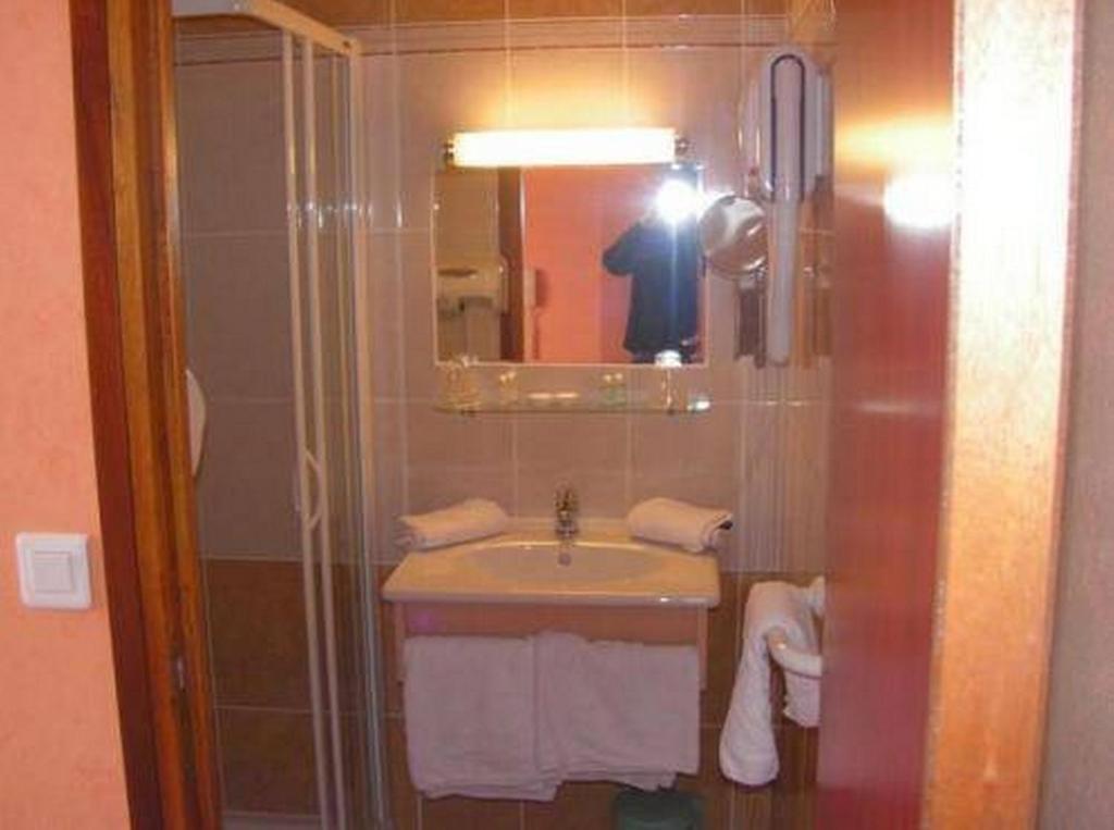 Au P'Tit Quinquin Hotel Le Val-Saint-Père Værelse billede