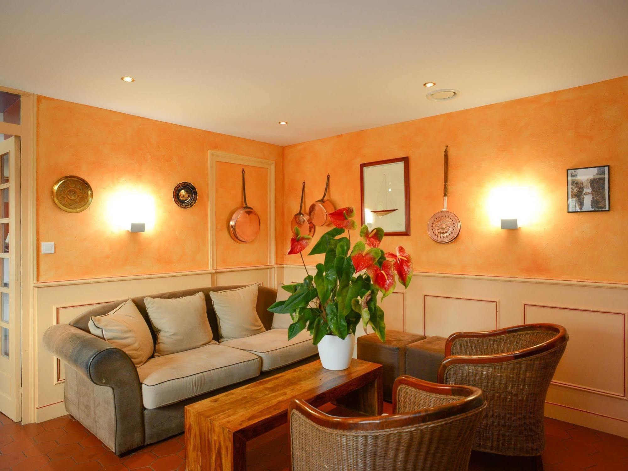 Au P'Tit Quinquin Hotel Le Val-Saint-Père Eksteriør billede